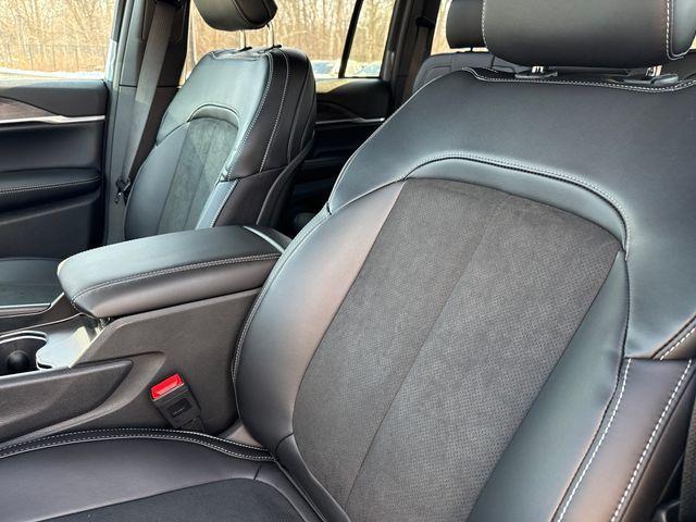 new 2026 Jeep Grand Cherokee car, priced at $48,750