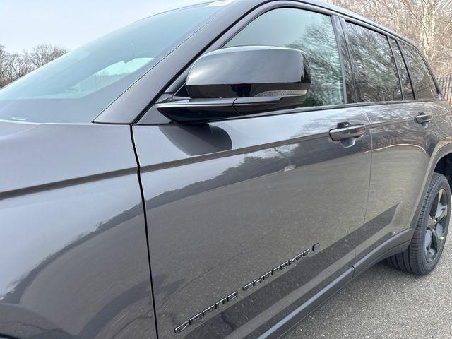 new 2026 Jeep Grand Cherokee car, priced at $48,500