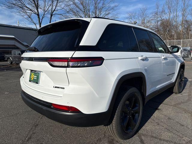 new 2025 Jeep Grand Cherokee car, priced at $50,815
