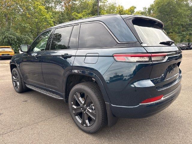 new 2027 Jeep Grand Cherokee car, priced at $55,045