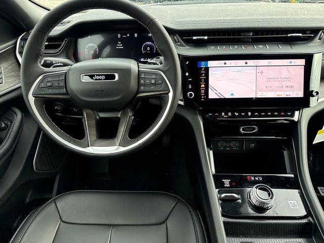 new 2026 Jeep Grand Cherokee car, priced at $51,000