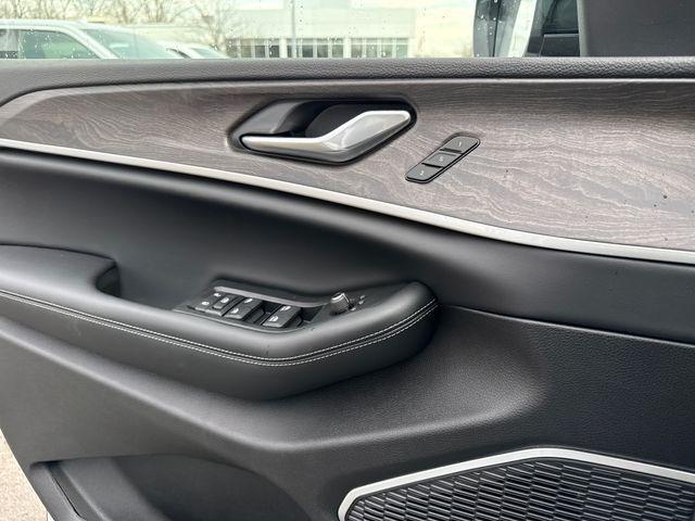 new 2026 Jeep Grand Cherokee car, priced at $51,000