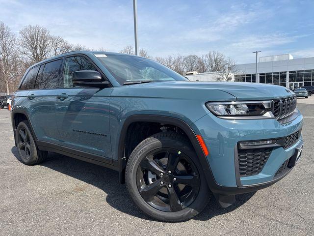 new 2026 Jeep Grand Cherokee car, priced at $48,010