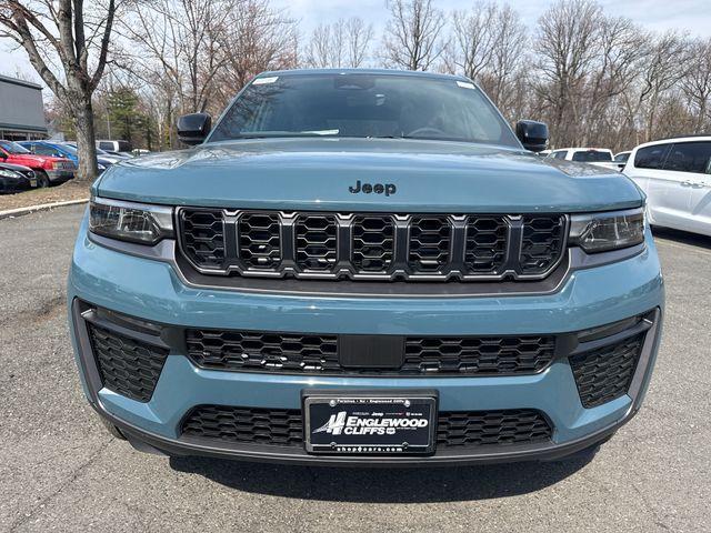 new 2026 Jeep Grand Cherokee car, priced at $48,010