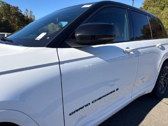 new 2027 Jeep Grand Cherokee car, priced at $64,150