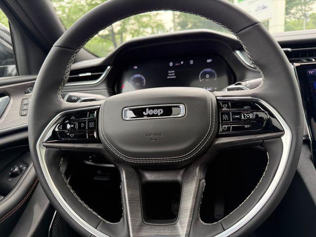 new 2025 Jeep Grand Cherokee car, priced at $58,483