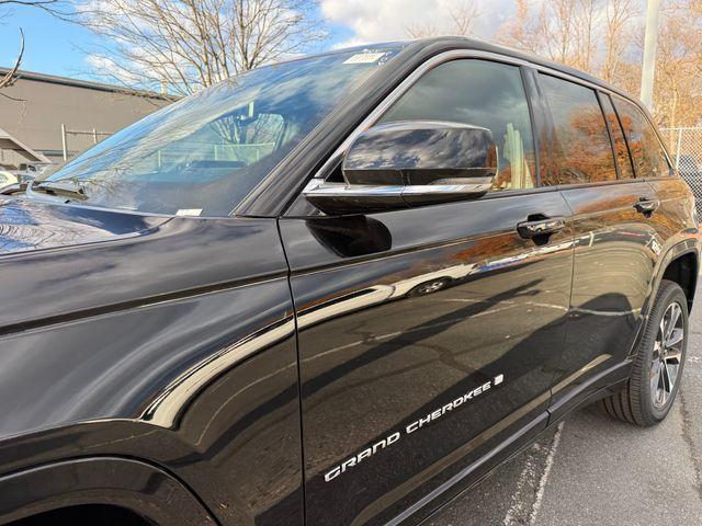 new 2025 Jeep Grand Cherokee car, priced at $58,483