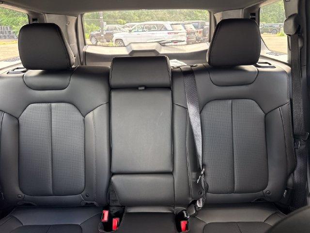 new 2026 Jeep Cherokee car, priced at $39,980