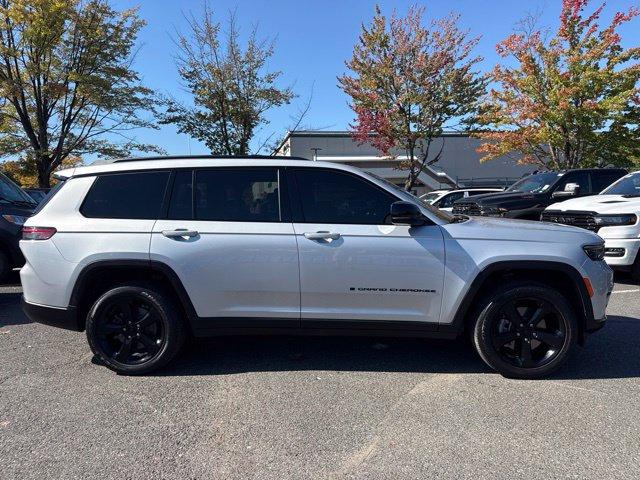 used 2024 Jeep Grand Cherokee L car, priced at $30,944