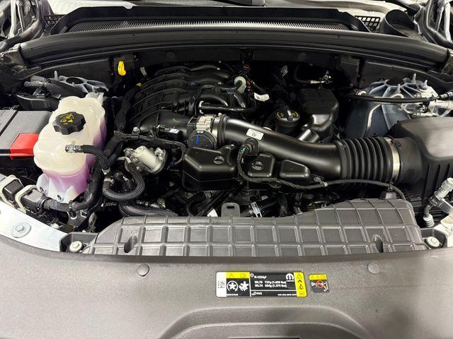 new 2025 Jeep Grand Cherokee car, priced at $53,678