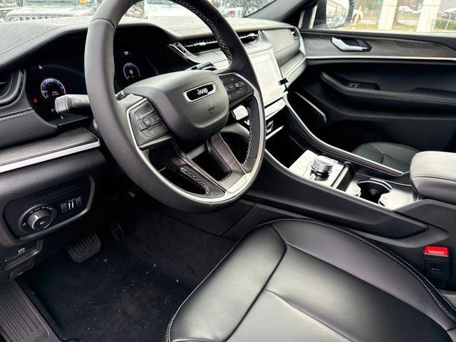 new 2026 Jeep Grand Cherokee car, priced at $47,905