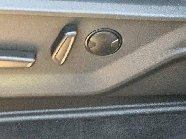 new 2025 Ford Expedition Max car, priced at $73,992