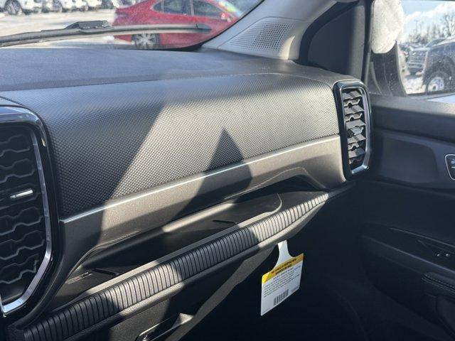 new 2025 Ford Ranger car, priced at $37,995