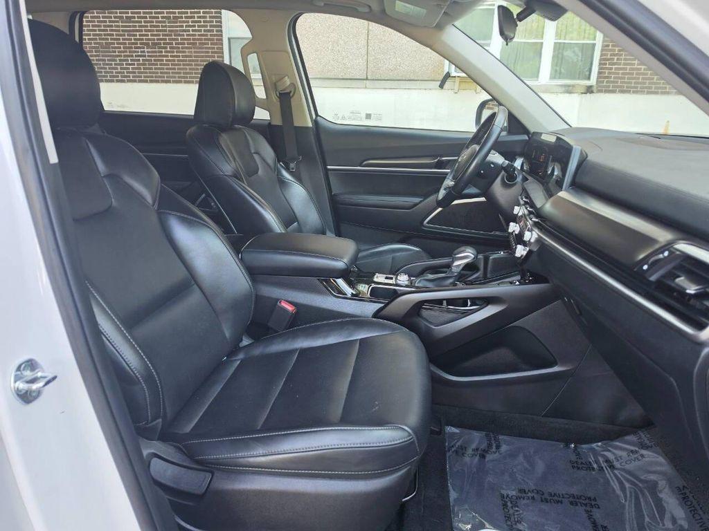 used 2024 Kia Telluride car, priced at $33,238