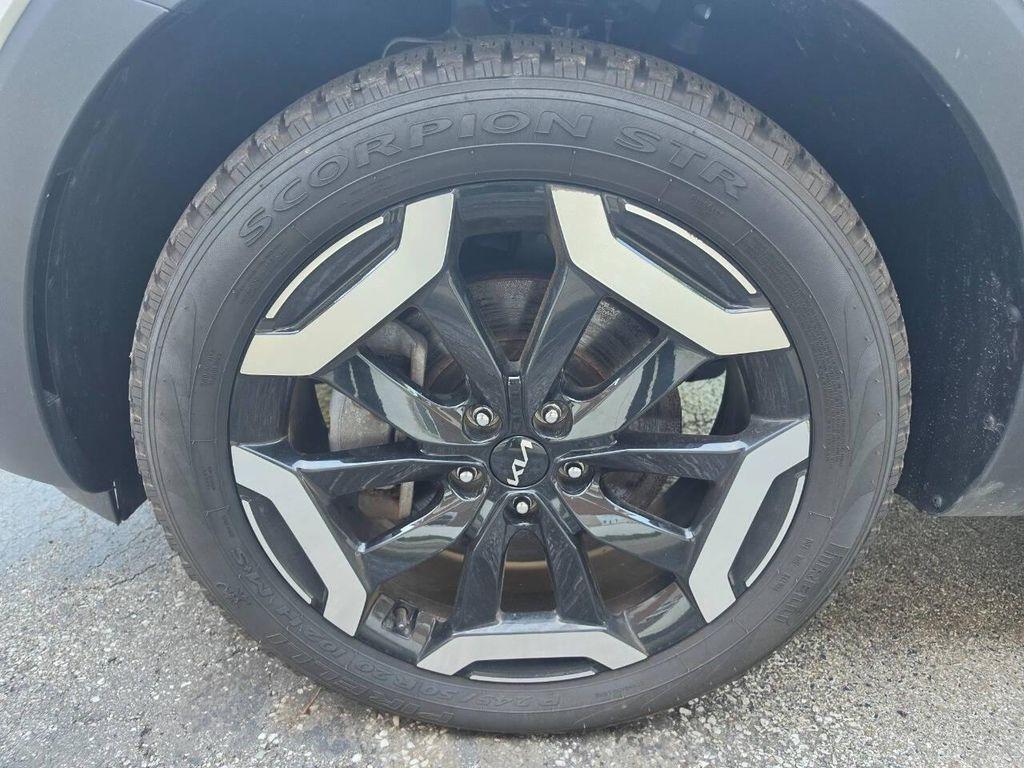 used 2024 Kia Telluride car, priced at $33,238