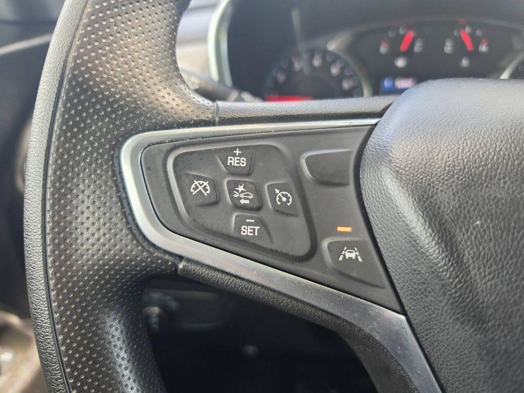 used 2022 Chevrolet Equinox car, priced at $20,223