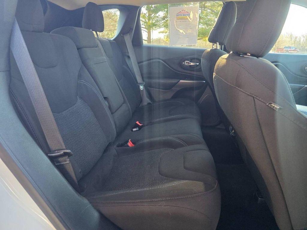 used 2019 Jeep Cherokee car, priced at $12,223