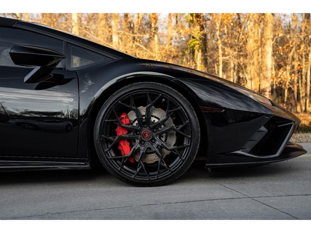 used 2020 Lamborghini Huracan EVO car, priced at $229,995