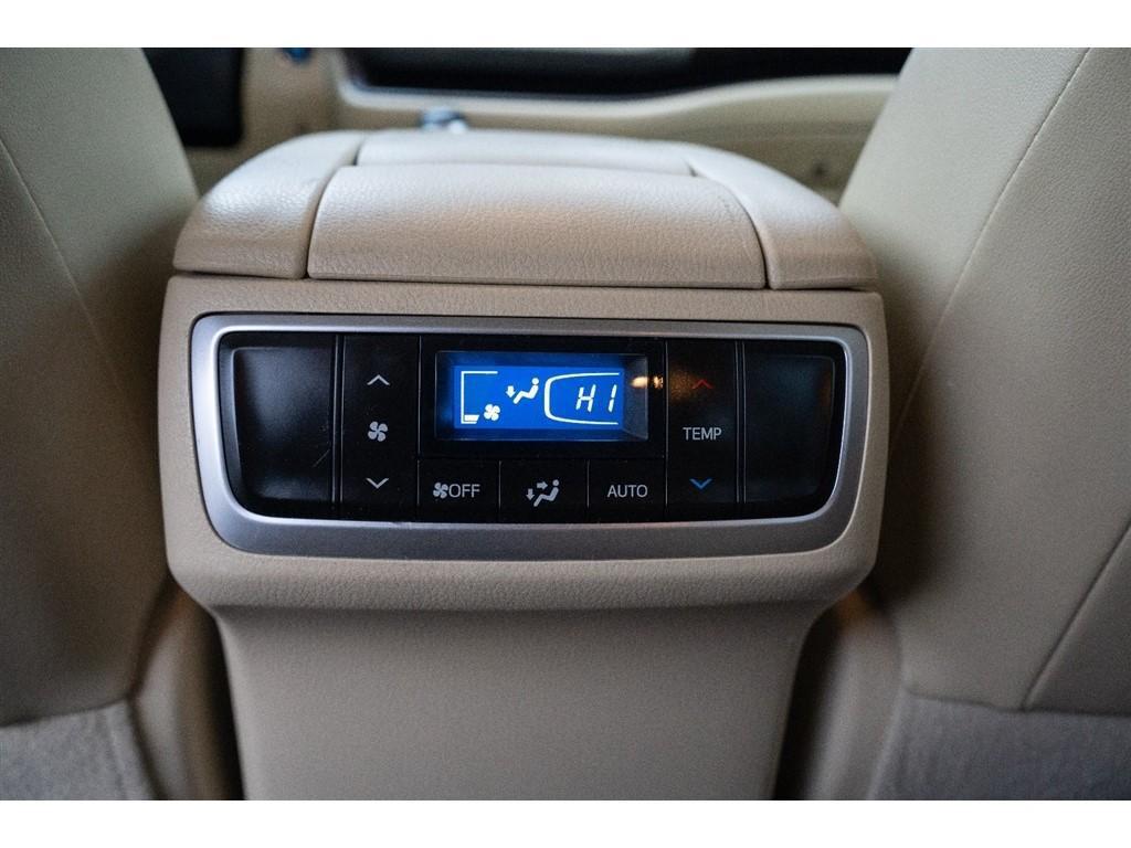 used 2014 Toyota Highlander car, priced at $18,995
