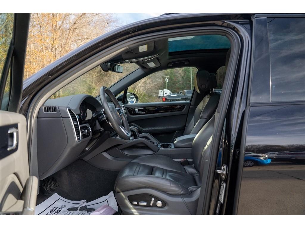 used 2019 Porsche Cayenne car, priced at $23,995
