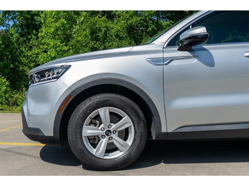 used 2021 Kia Sorento car, priced at $18,495