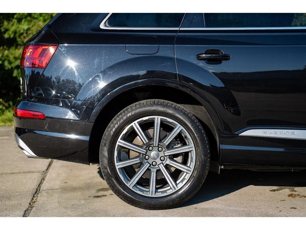used 2017 Audi Q7 car, priced at $16,995
