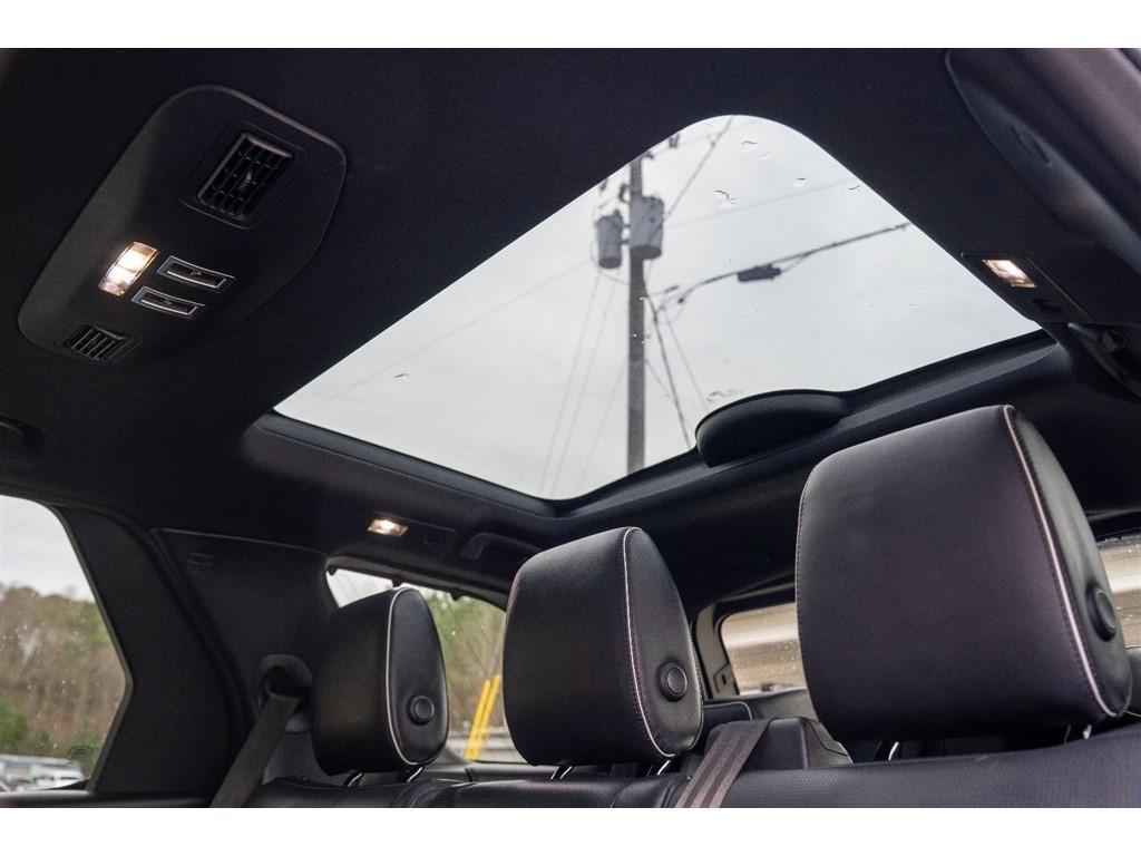 used 2019 Land Rover Discovery car, priced at $22,495