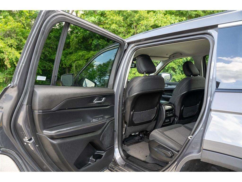 used 2023 Jeep Grand Cherokee L car, priced at $24,995