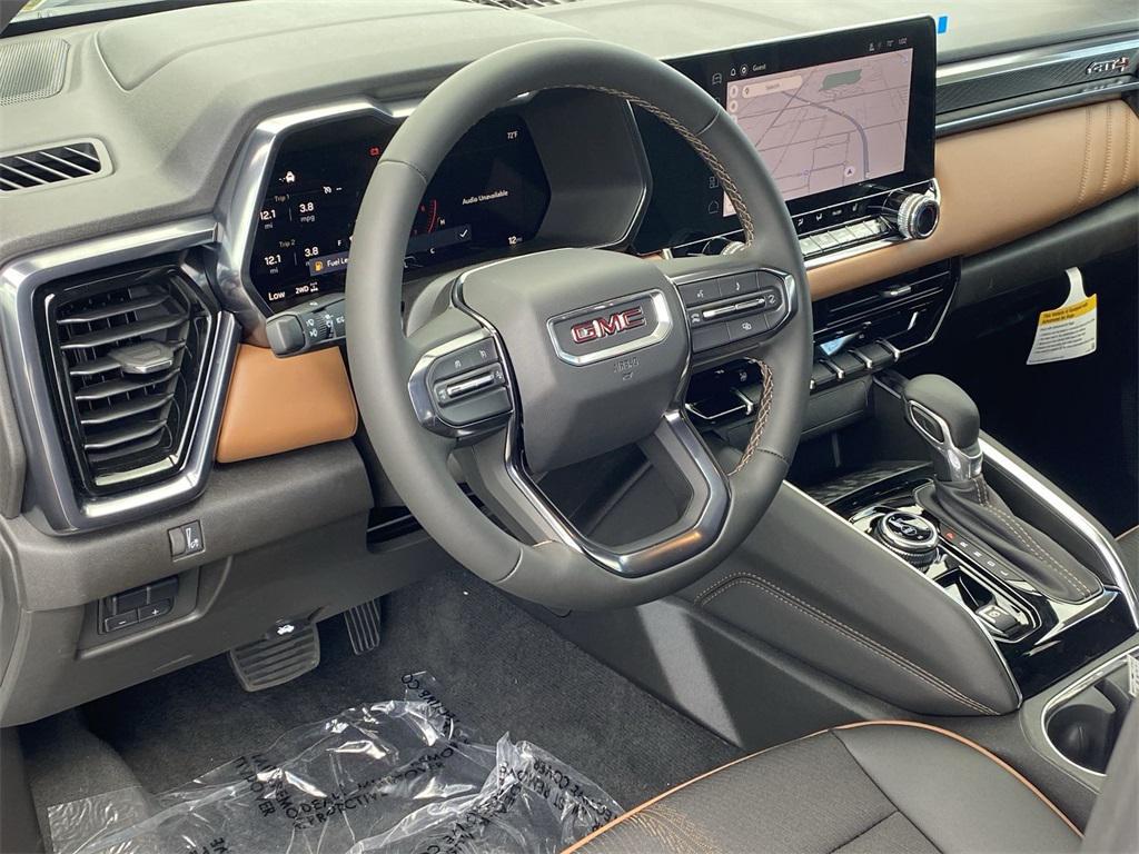 new 2025 GMC Canyon car, priced at $47,870