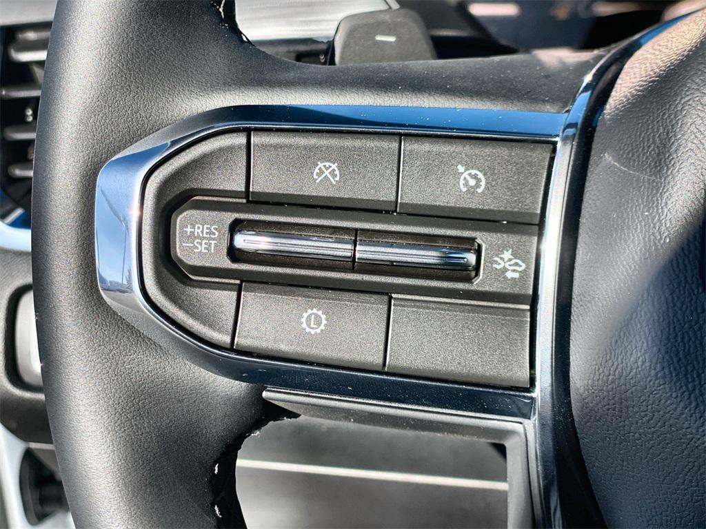 new 2026 GMC Acadia car, priced at $46,440