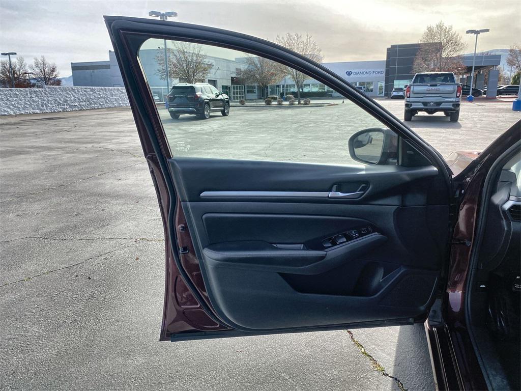 used 2023 Nissan Altima car, priced at $16,311