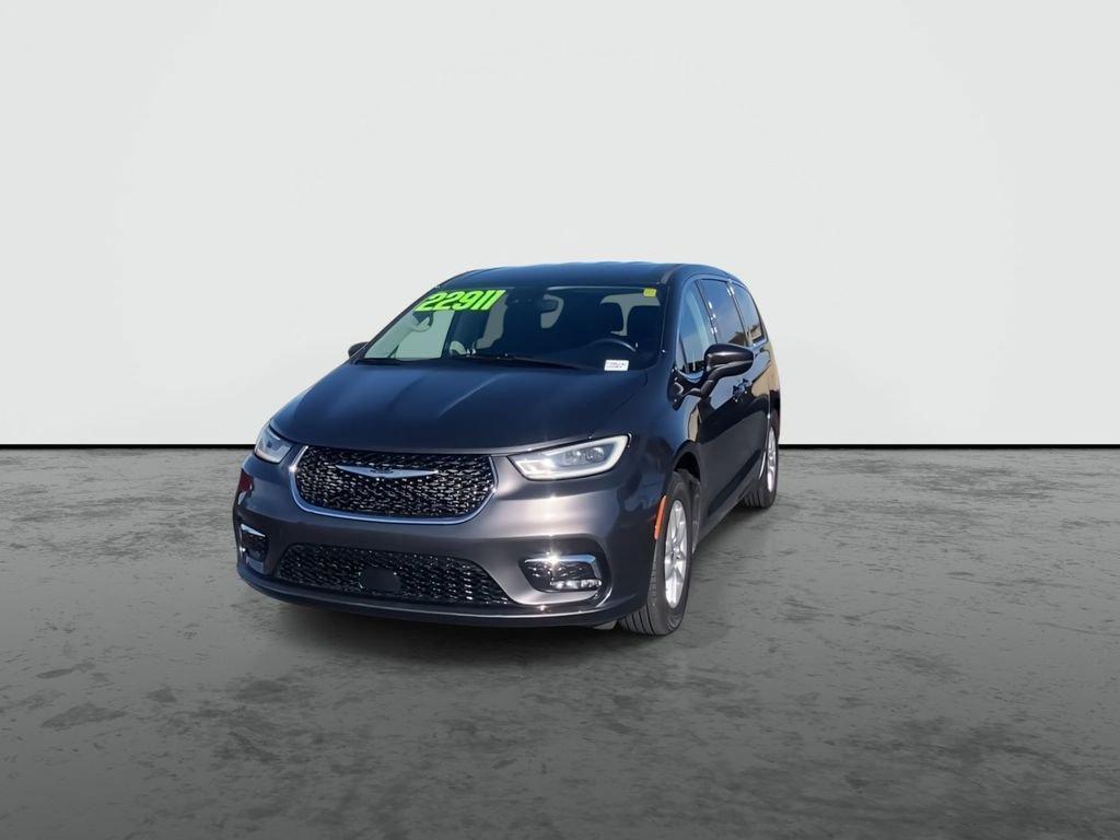 used 2023 Chrysler Pacifica car, priced at $19,911