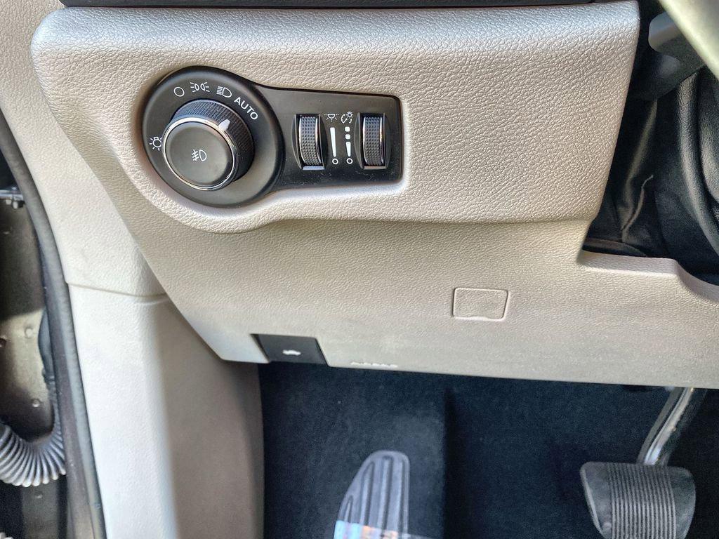 used 2023 Chrysler Pacifica car, priced at $19,911