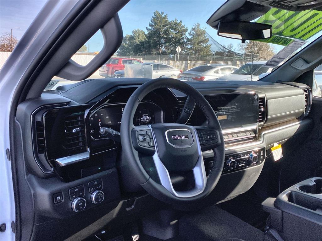 new 2026 GMC Sierra 1500 car, priced at $55,995