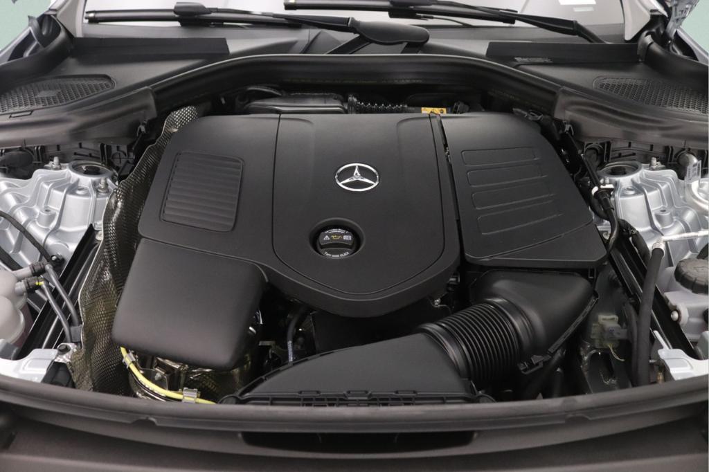 new 2026 Mercedes-Benz GLC 300 car, priced at $55,065