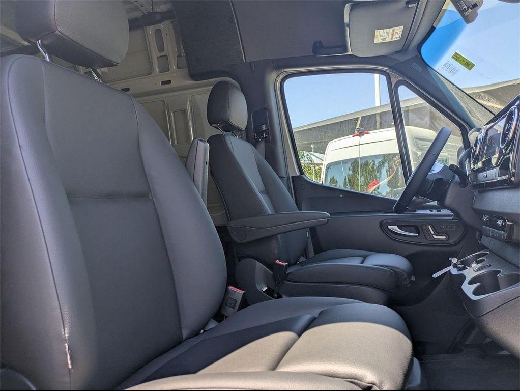 new 2025 Mercedes-Benz Sprinter 2500 car, priced at $83,994