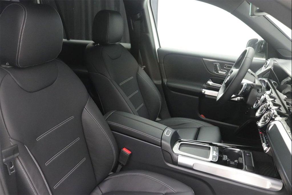 new 2025 Mercedes-Benz GLB 250 car, priced at $53,395