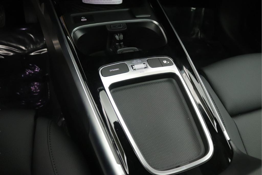 new 2026 Mercedes-Benz GLB 250 car, priced at $53,395