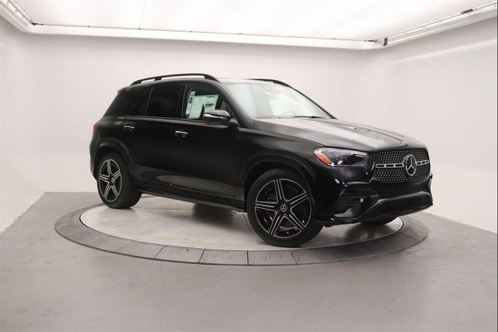 new 2026 Mercedes-Benz GLE 450 car, priced at $81,400