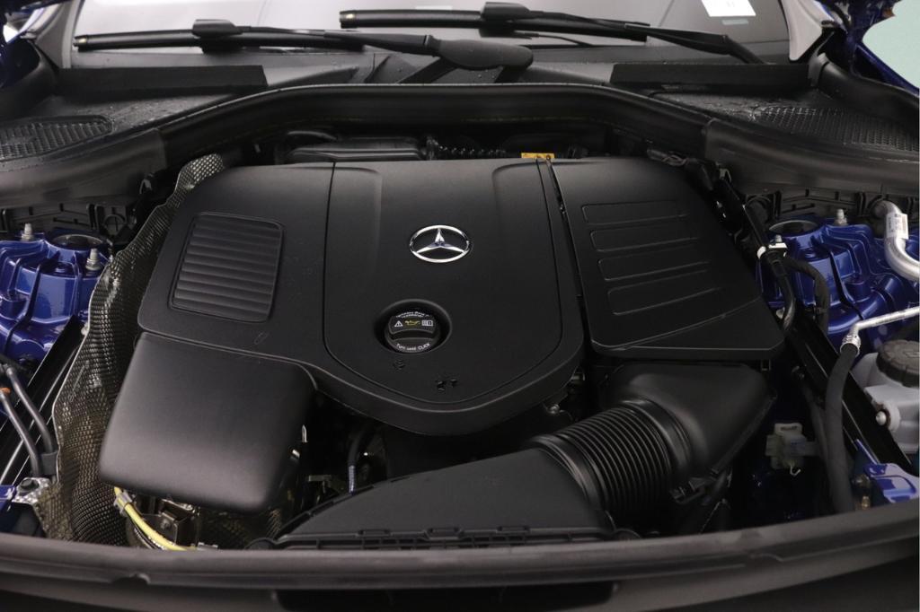 new 2026 Mercedes-Benz GLC 300 car, priced at $55,300