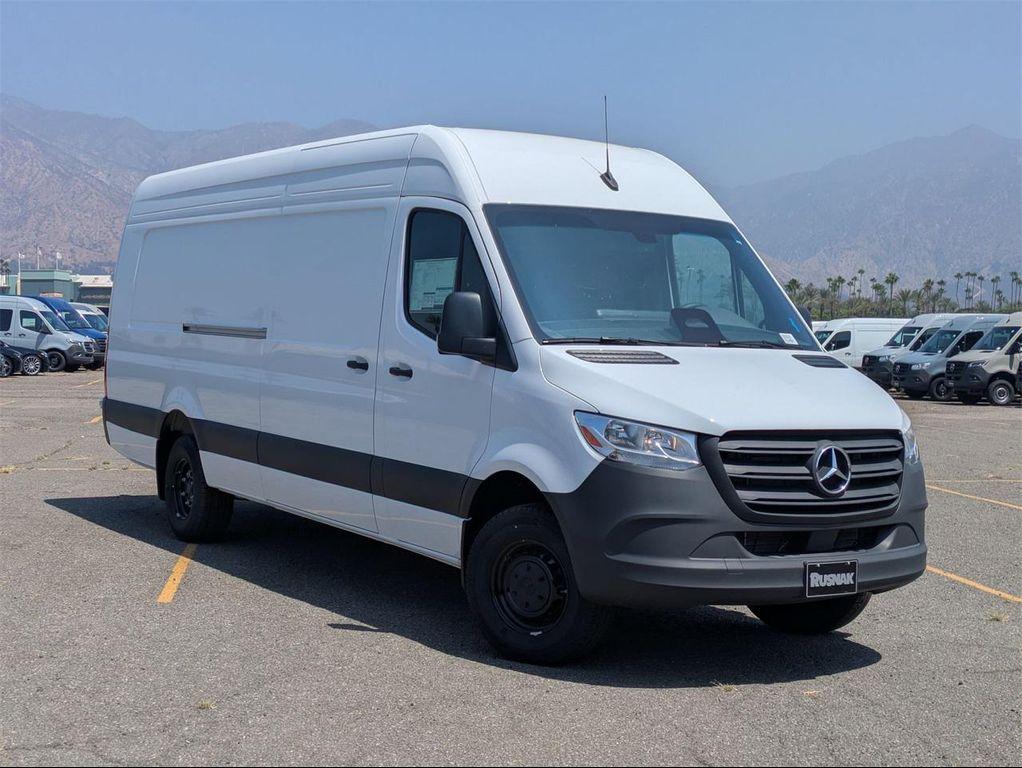 new 2025 Mercedes-Benz Sprinter 3500 car, priced at $72,272