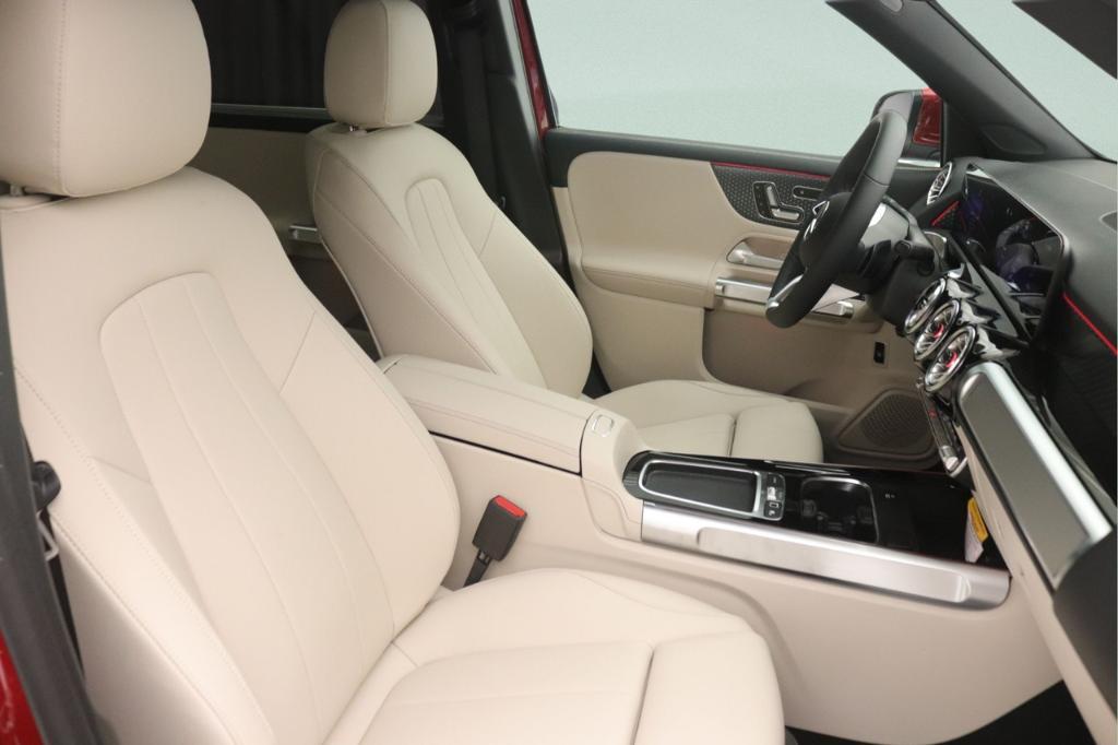 new 2026 Mercedes-Benz GLB 250 car, priced at $51,480