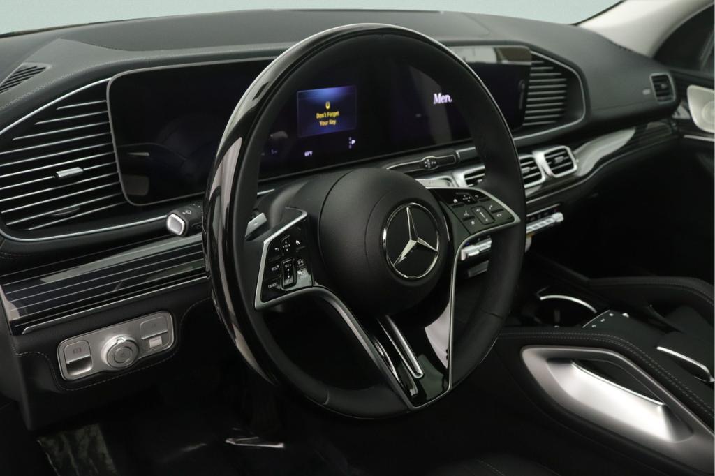 new 2026 Mercedes-Benz GLS 450 car, priced at $96,540