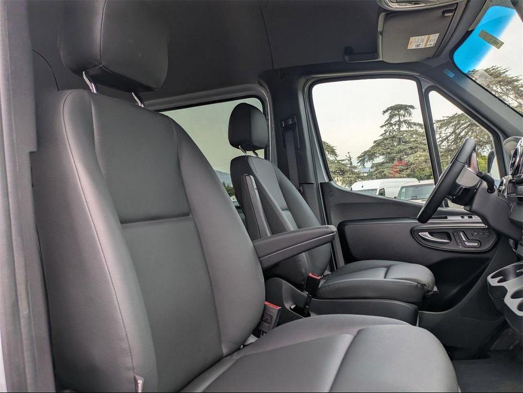 new 2025 Mercedes-Benz Sprinter 2500 car, priced at $74,466