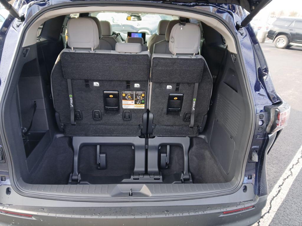 new 2026 Toyota Sienna car