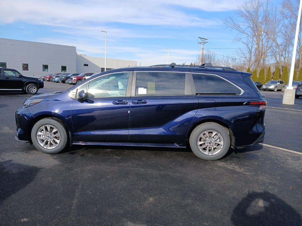 new 2026 Toyota Sienna car