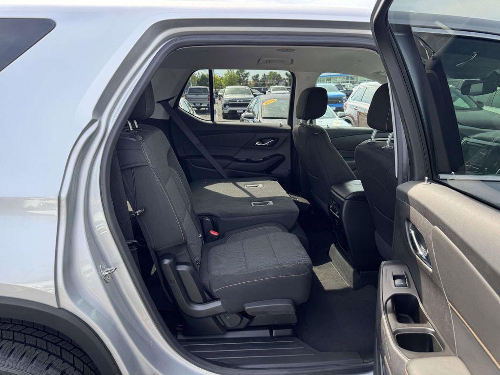 used 2018 Chevrolet Traverse car, priced at $17,399