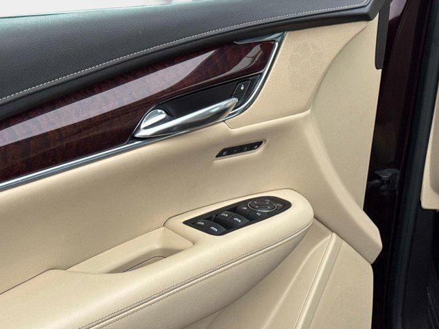 used 2017 Cadillac XT5 car, priced at $20,000