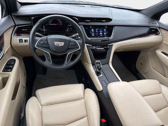 used 2017 Cadillac XT5 car, priced at $20,000