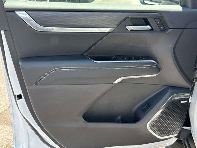 used 2025 GMC Acadia car, priced at $34,299